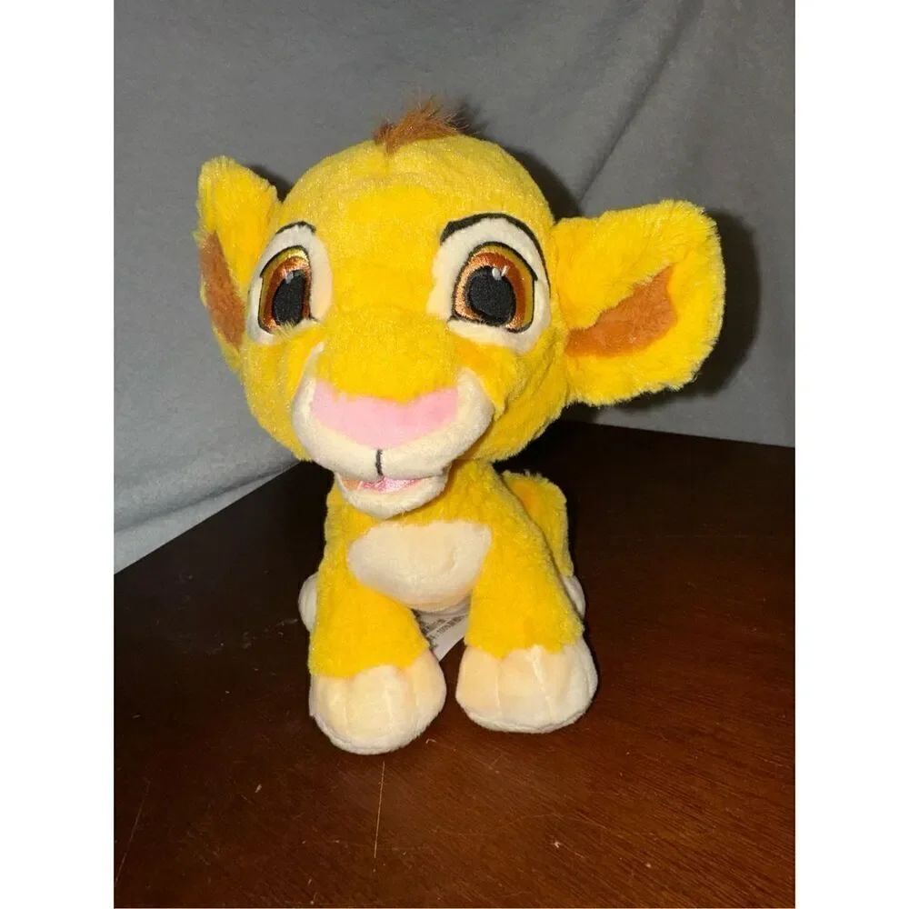 Authentic the Disney store Simba lion king plush